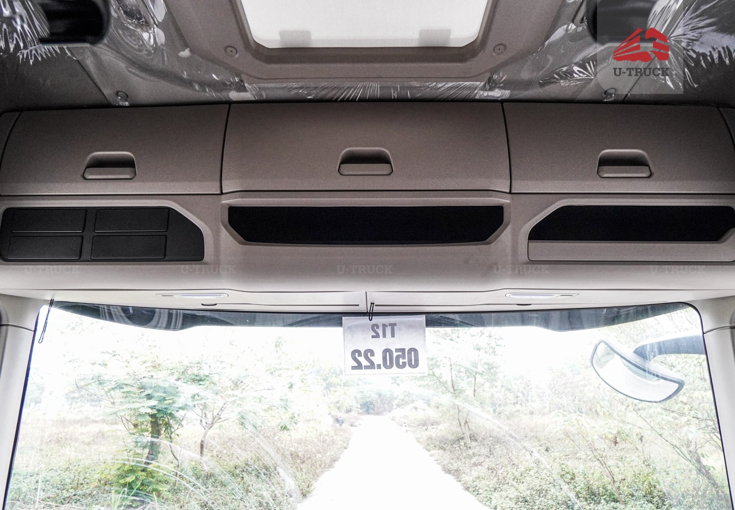 Tải thùng HOWO MAX 400 8×4 khung mui 9M7