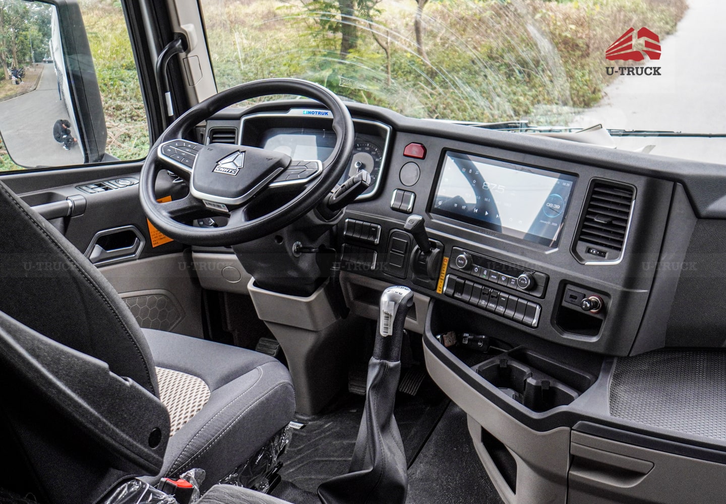 Tải thùng HOWO MAX 400 8×4 khung mui 9M7