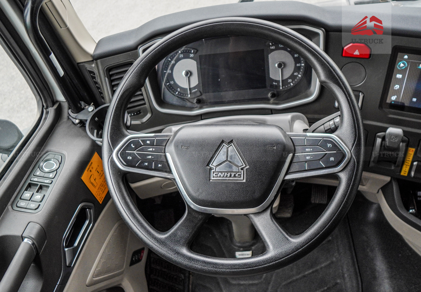 Tải thùng HOWO MAX 400 8×4 khung mui 9M7