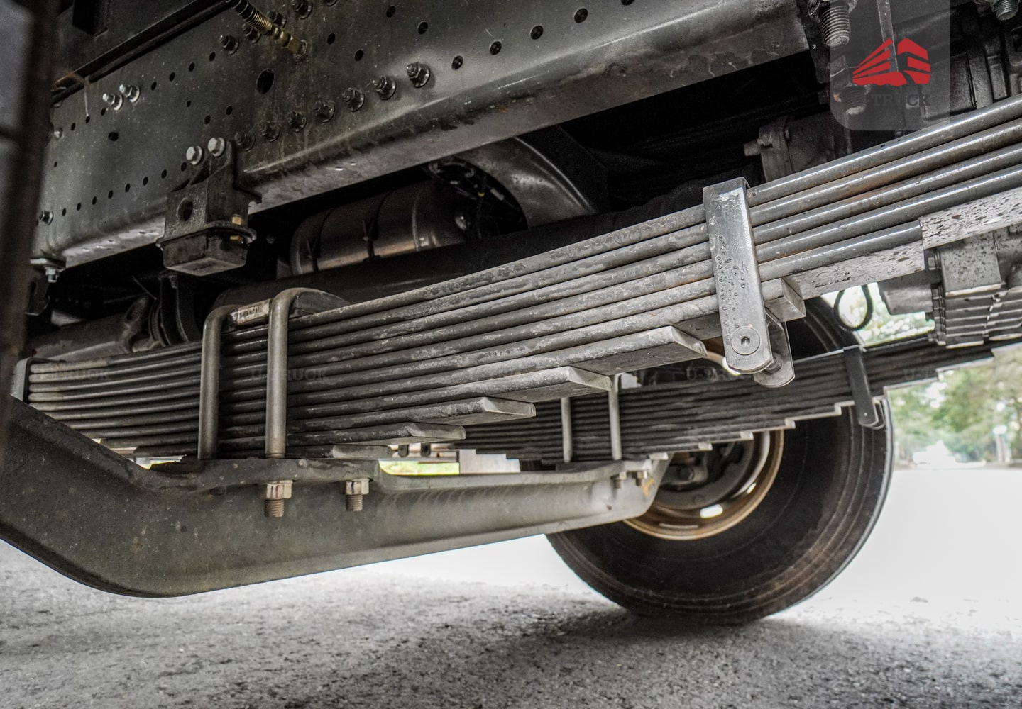 Tải thùng HOWO MAX 400 8×4 khung mui 9M7