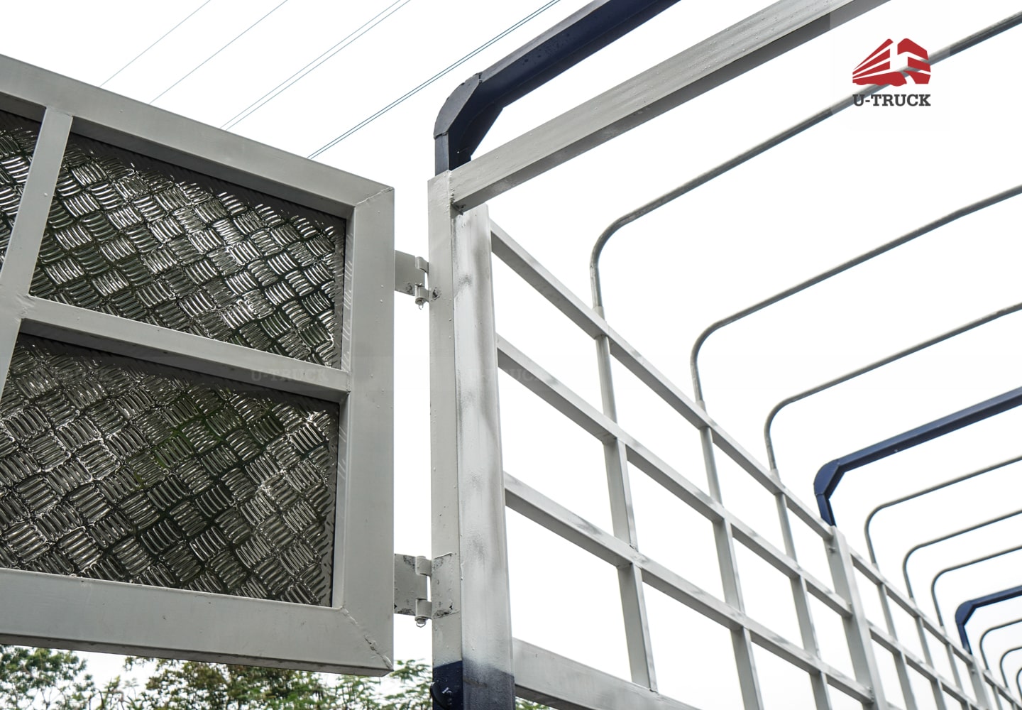 Tải thùng HOWO MAX 400 8×4 khung mui 9M7