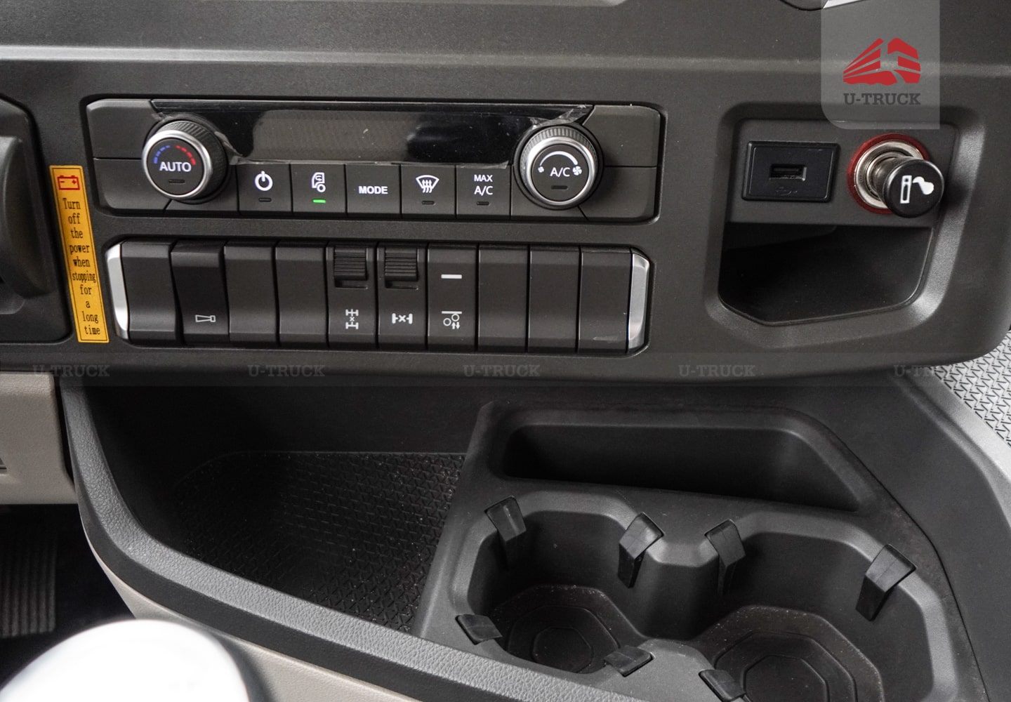 Tải thùng HOWO MAX 400 8×4 khung mui 9M7