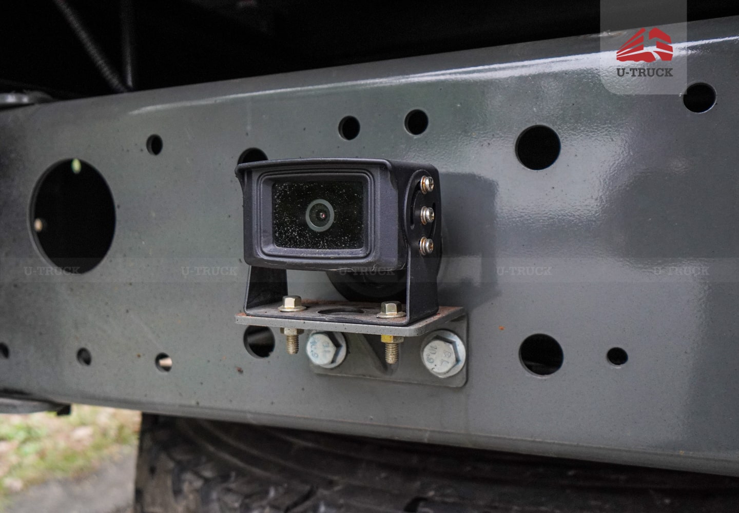 Xe tải thùng HOWO NX 4X2 khung mui 7M6 trục 6.000