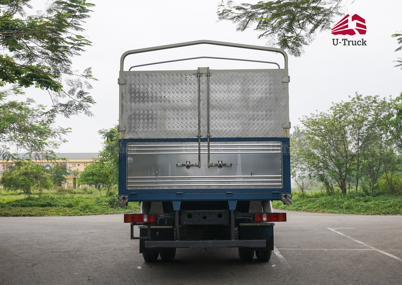 Xe tải HOWO NX 4×2 khung mui 8M5