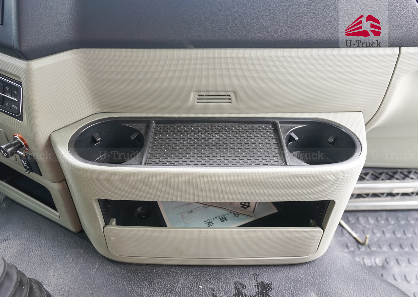 Xe tải HOWO NX 4×2 khung mui 8M5