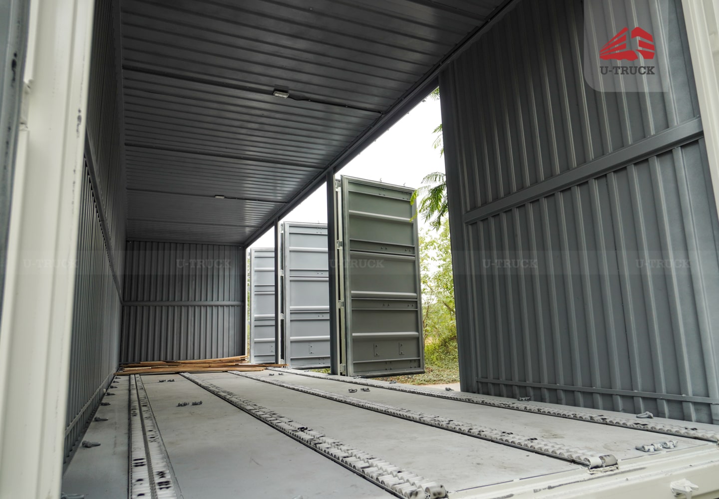 Xe tải thùng HOWO NX 4×2 thùng công pallet 3CH 9M8