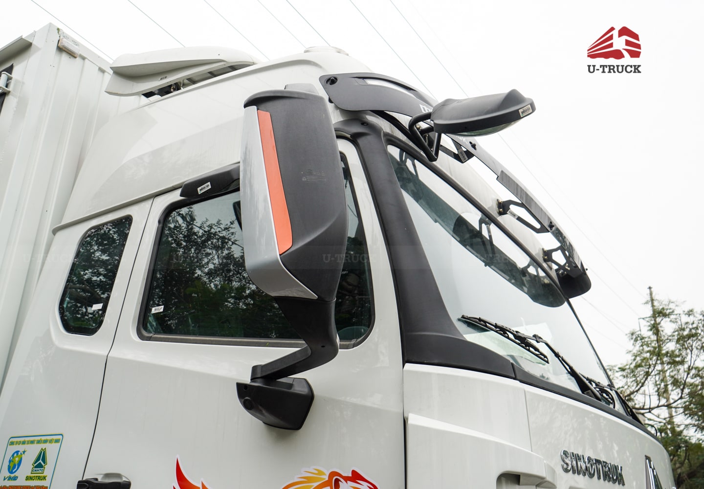 Xe tải thùng HOWO NX 4×2 thùng công pallet 3CH 9M8