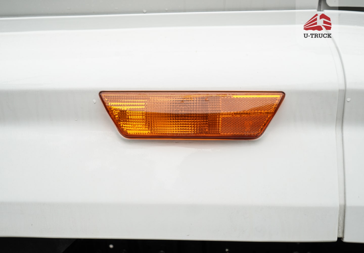 Xe tải thùng HOWO NX 4×2 thùng công pallet 3CH 9M8