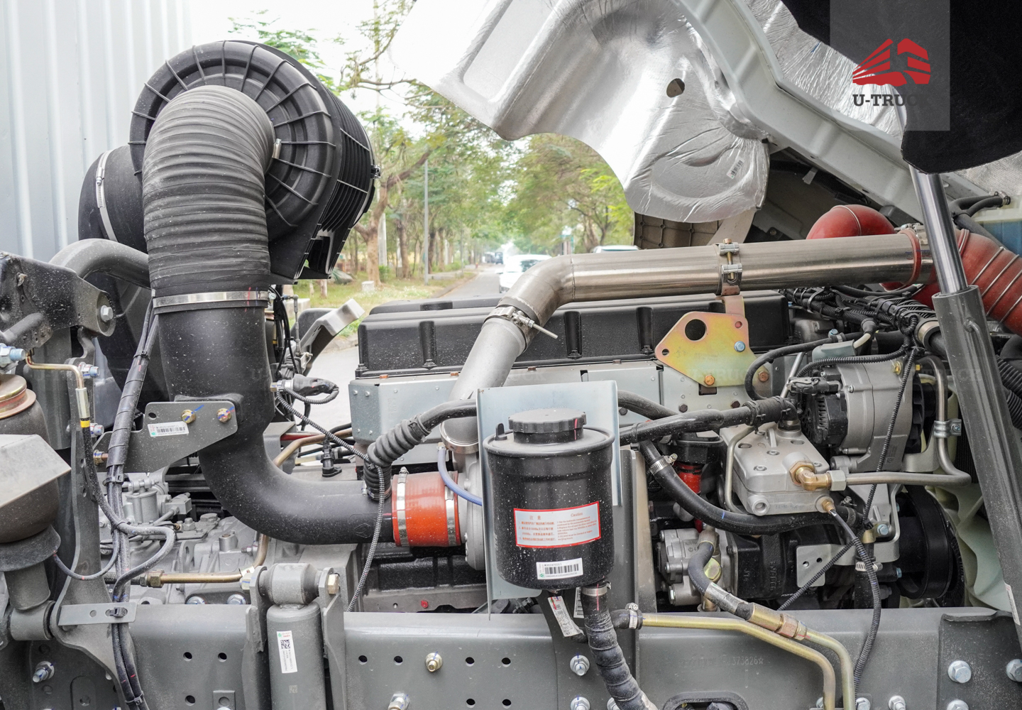 Xe tải thùng HOWO NX 4×2 thùng công pallet 3CH 9M8