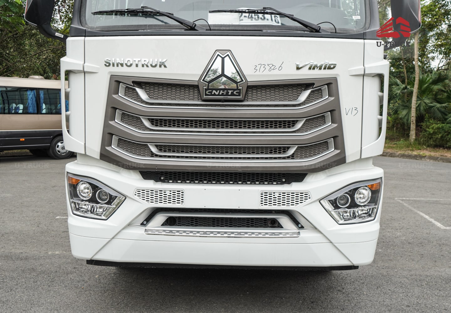 Xe tải thùng HOWO NX 4×2 thùng công pallet 3CH 9M8