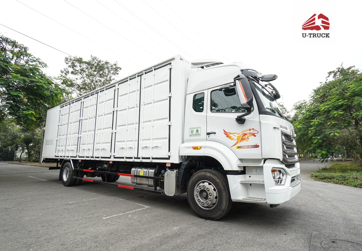 Xe tải thùng HOWO NX 4×2 thùng công pallet 3CH 9M8