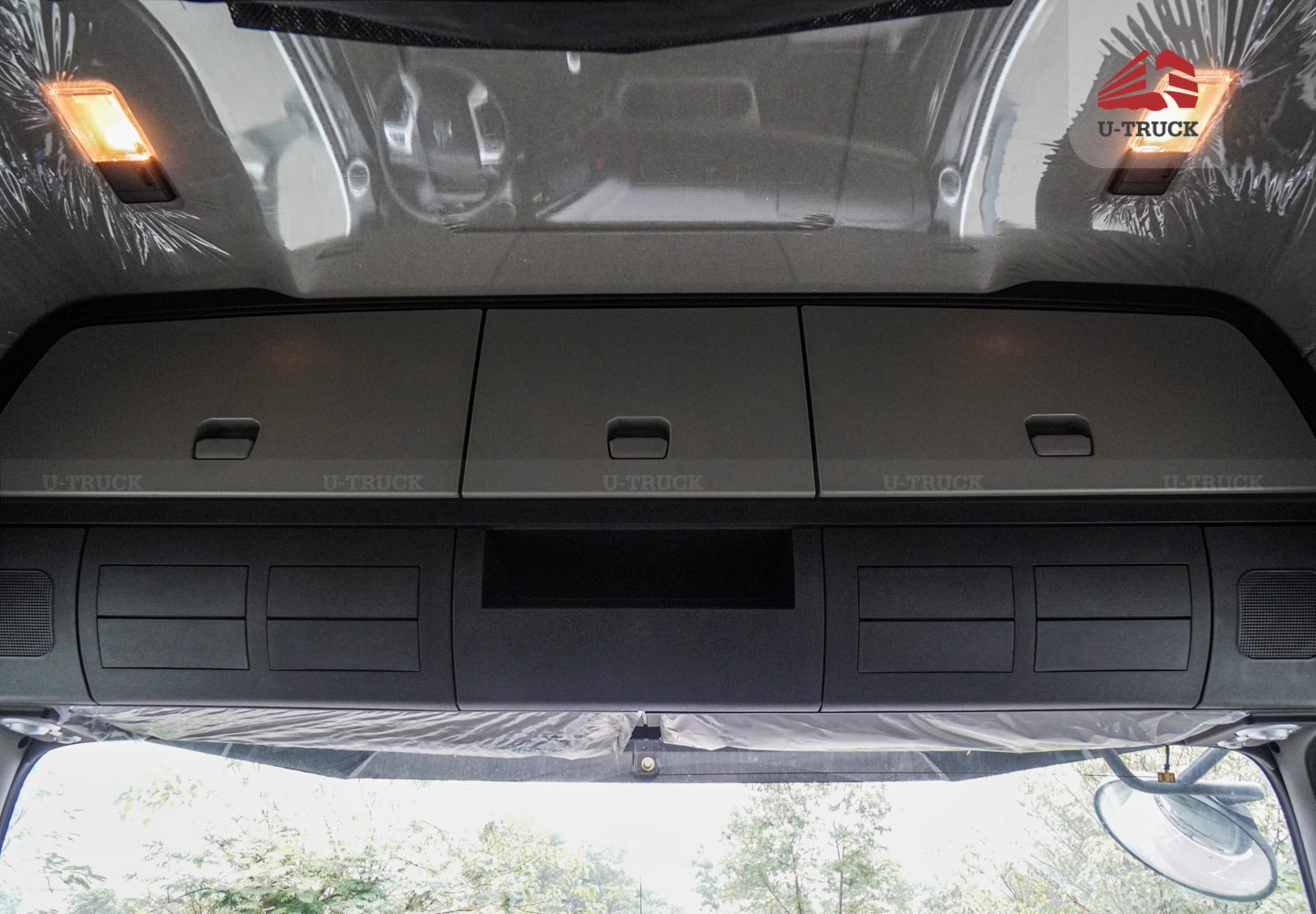 Xe tải thùng HOWO NX 4×2 thùng công pallet 3CH 9M8