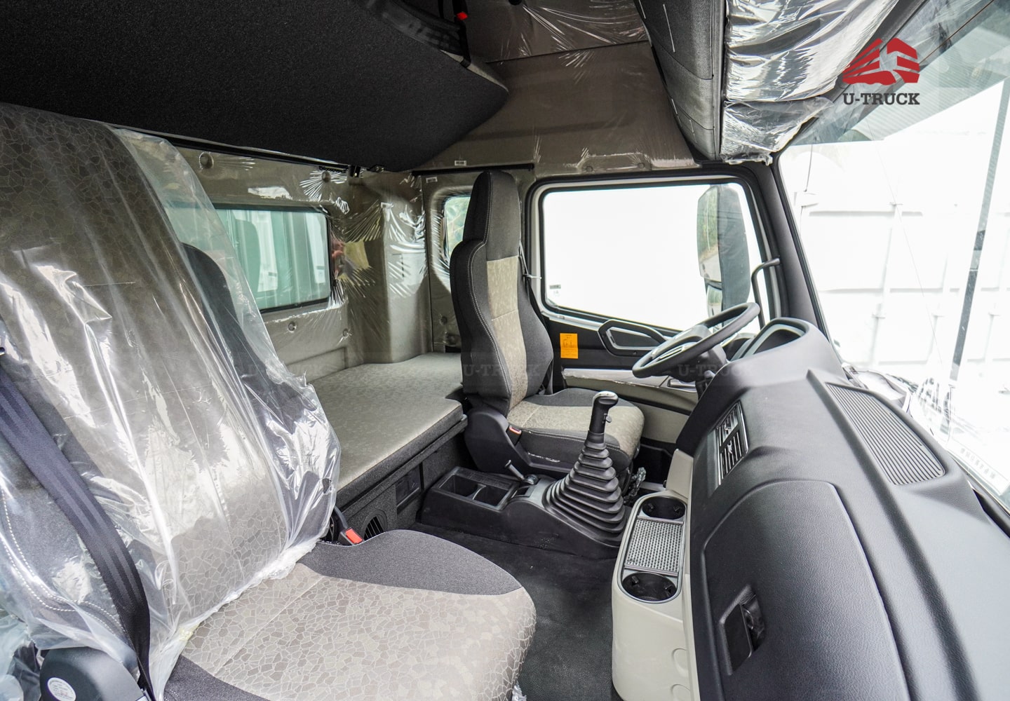 Xe tải thùng HOWO NX 4×2 thùng công pallet 3CH 9M8