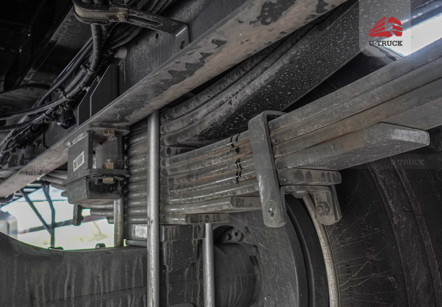 Xe tải thùng HOWO NX 4×2 thùng công pallet 3CH 9M8