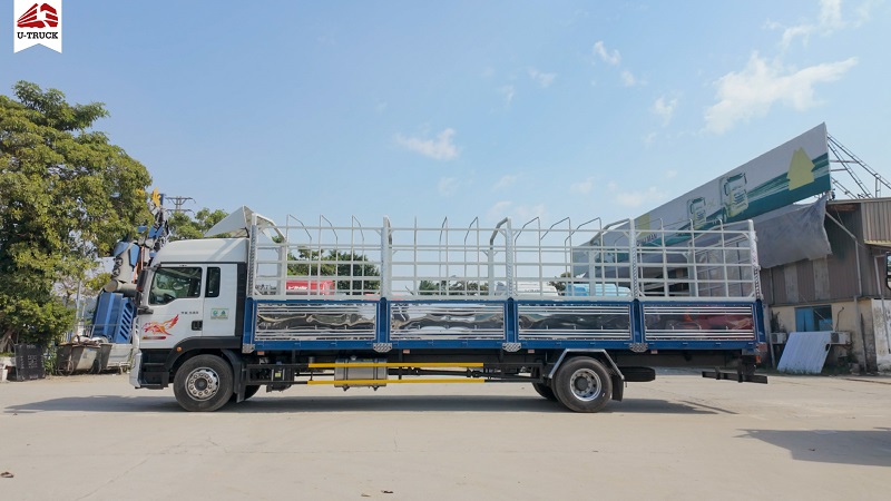 Xe tải HOWO TX 240 4×2 Khung mui 9M9 (NEW)