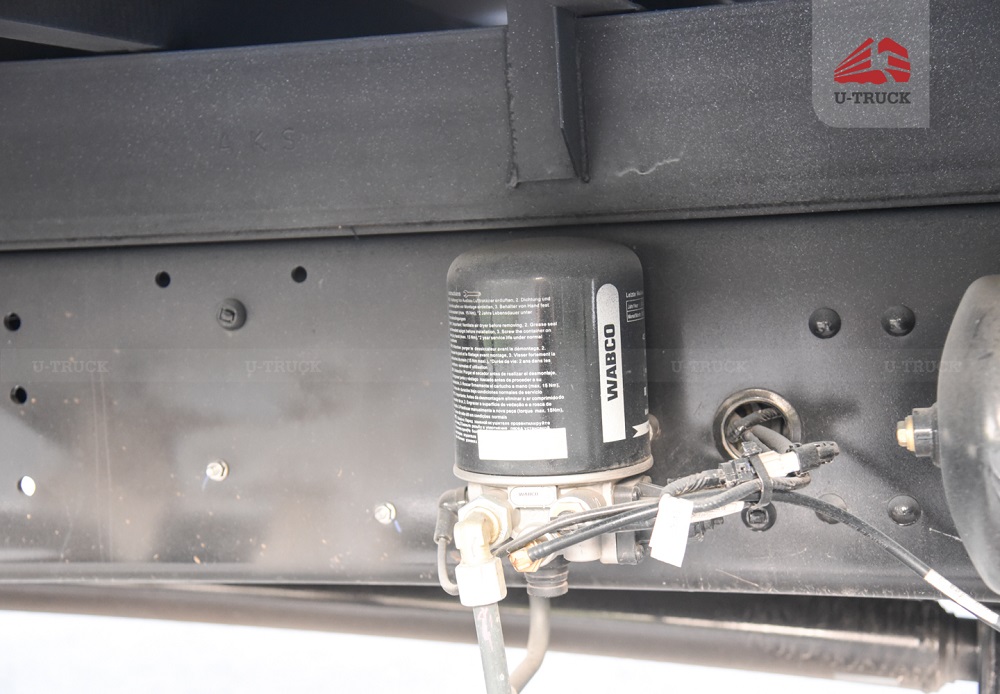 Xe tải JAC A5 4×2 khung mui nâng bửng hông 8m2