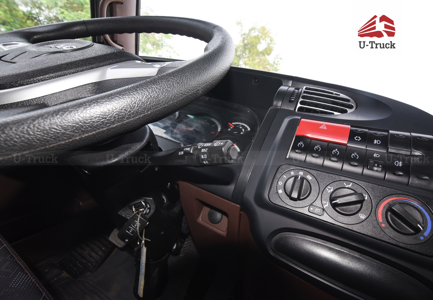 Xe tải JAC A5 4×2 thùng công Nhập Khẩu 1CH 10M