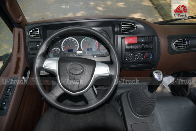 Xe tải JAC A5 4×2 thùng công 3CH 8m2