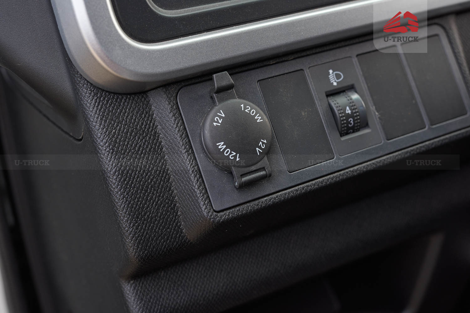 Xe tải JAC H250 E5 thùng bạt