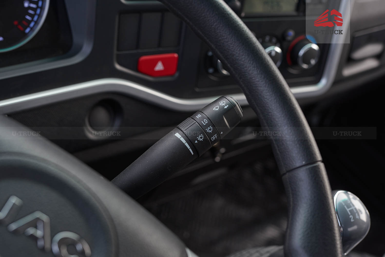 Xe tải JAC H250 E5 thùng bạt