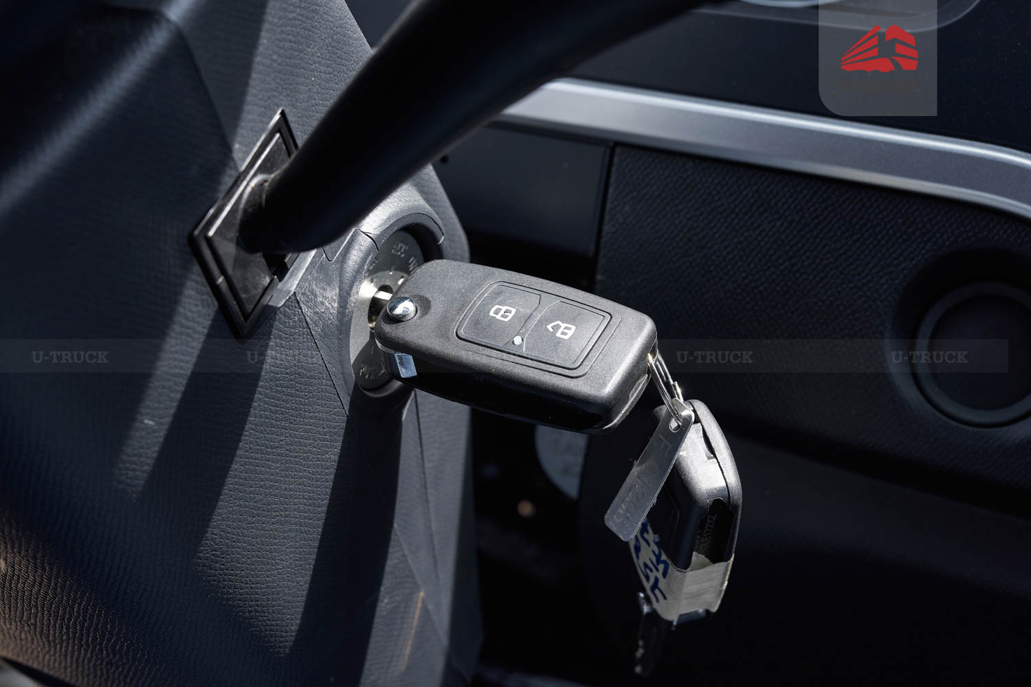 Xe tải JAC H200 E5 thùng kín