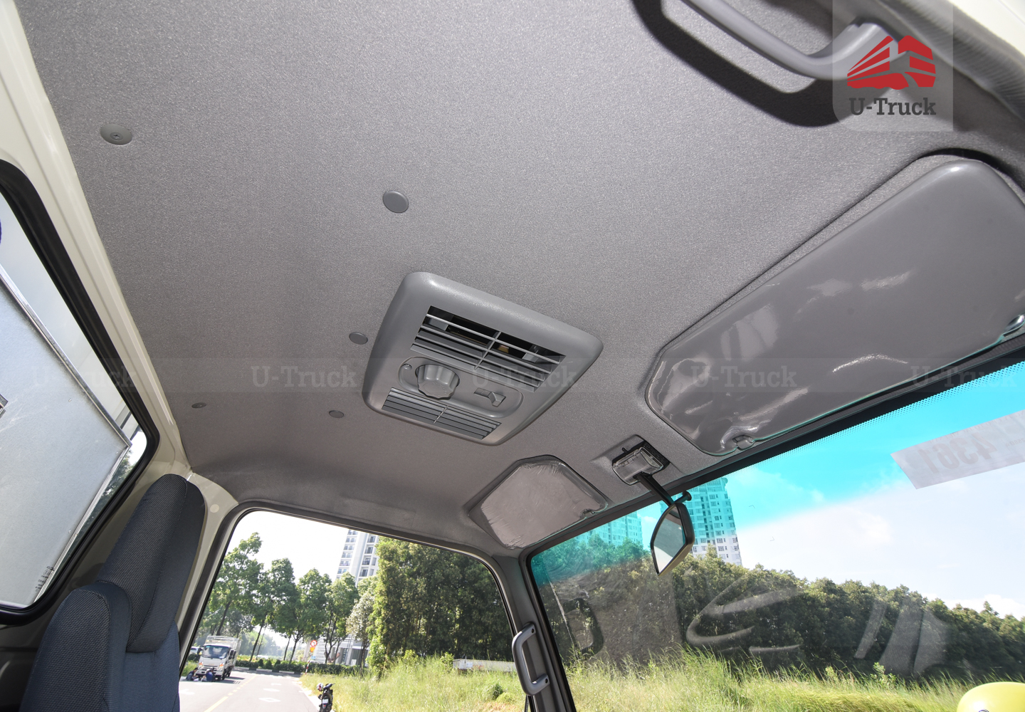 Xe tải JAC H360 Thùng trường lái 3T6