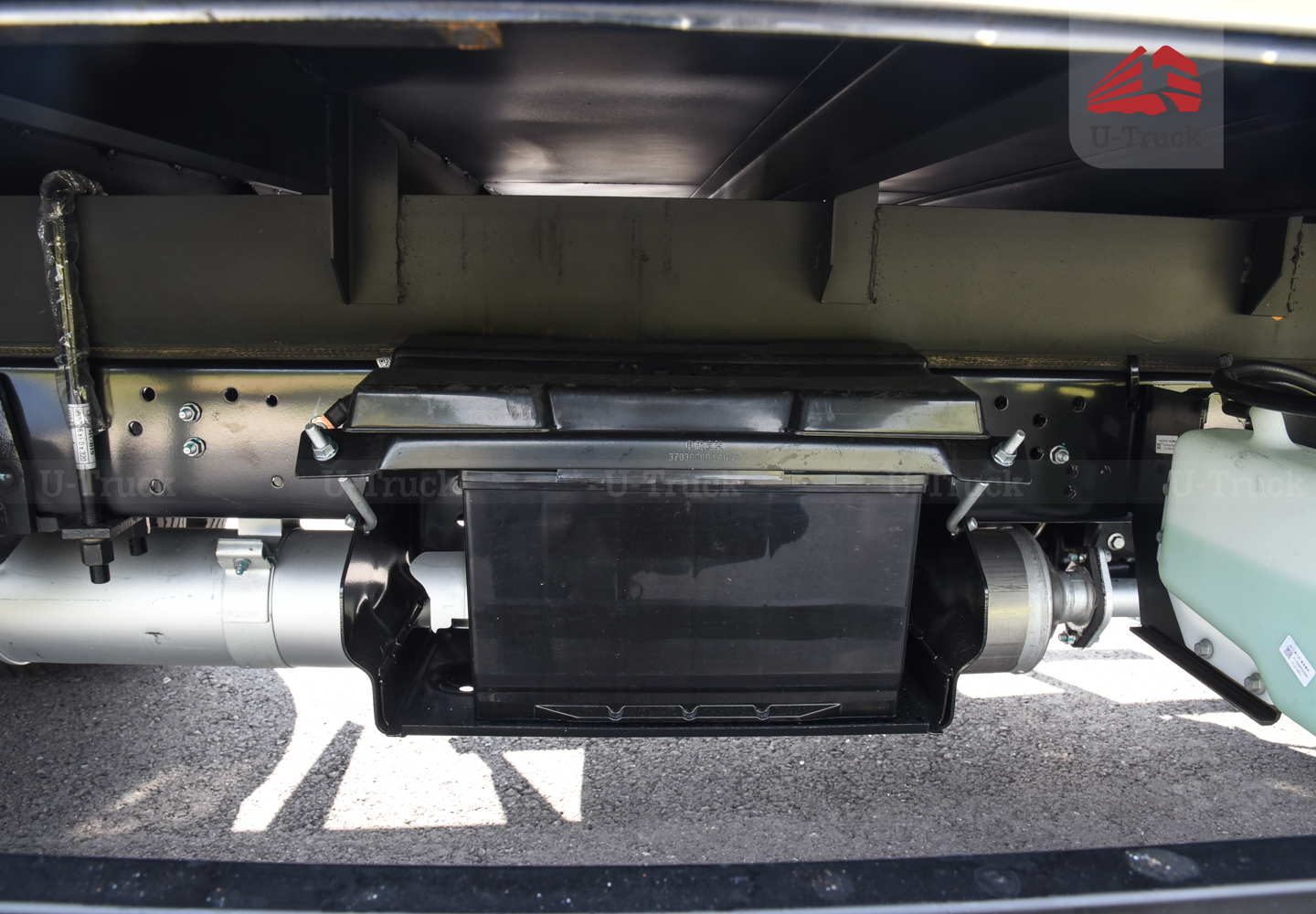 Xe tải JAC H360 Thùng trường lái 3T6