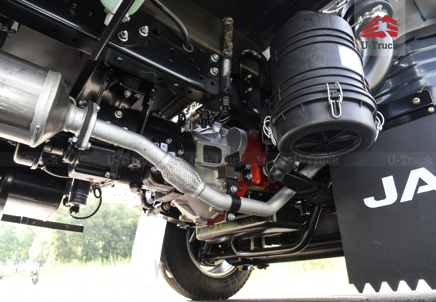 Xe tải JAC H360 Thùng trường lái 3T6