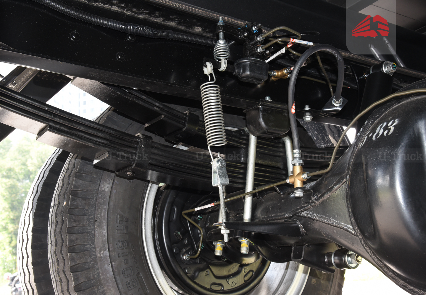 Xe tải JAC H360 Thùng trường lái 3T6