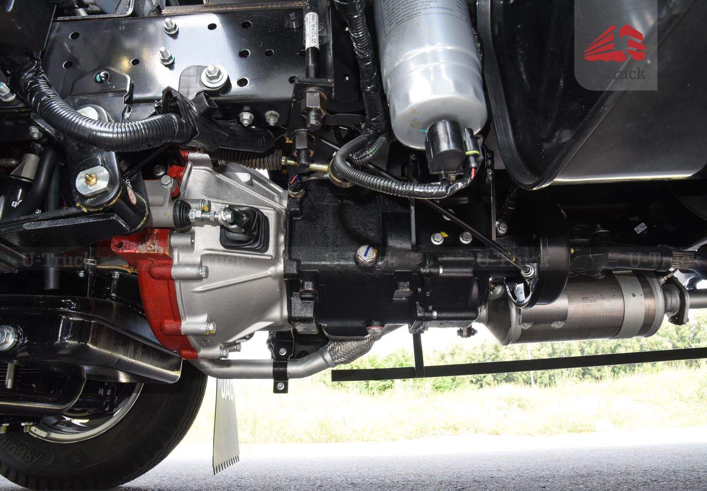 Xe tải JAC H360 Thùng trường lái 3T6