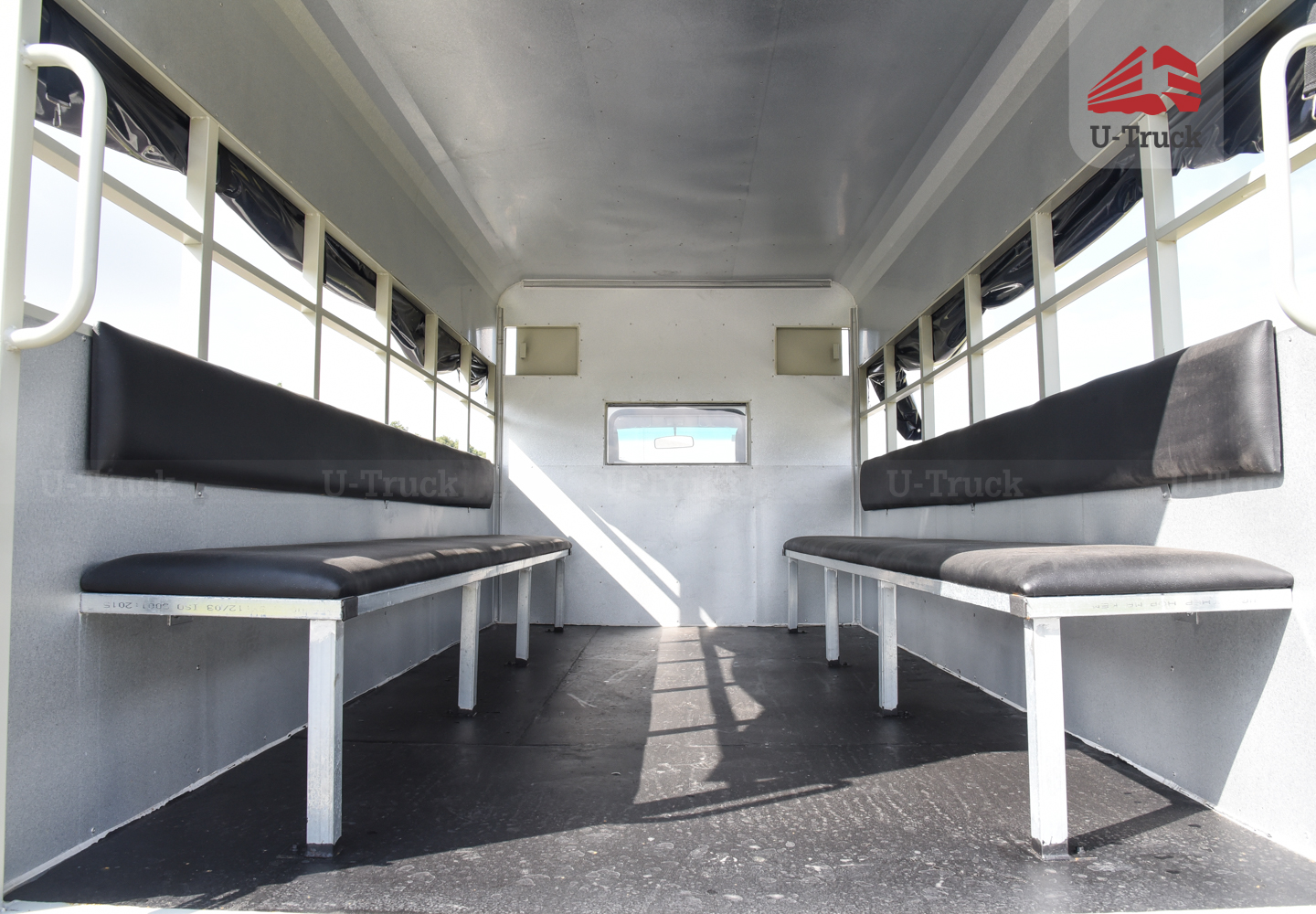 Xe tải JAC H360 Thùng trường lái 3T6