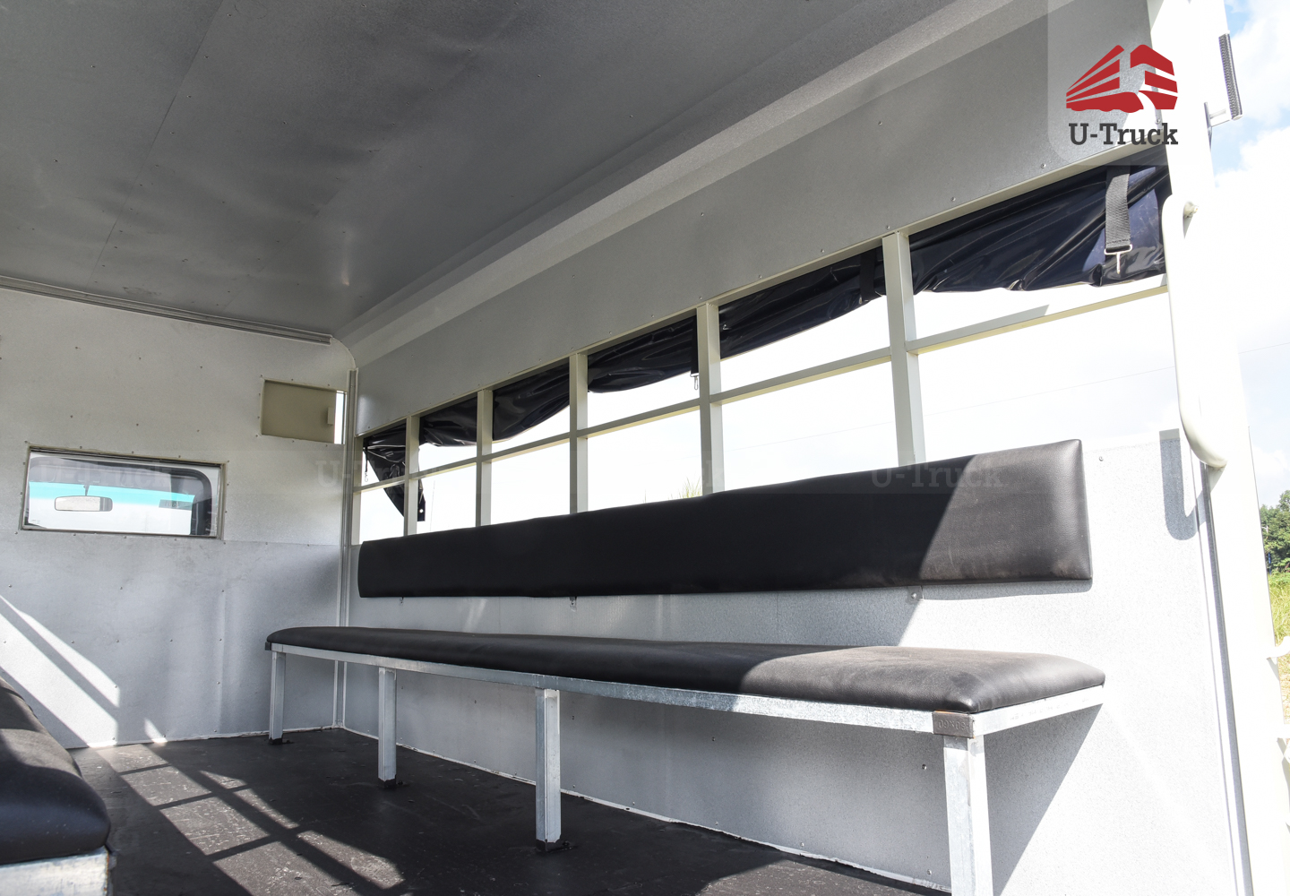 Xe tải JAC H360 Thùng trường lái 3T6