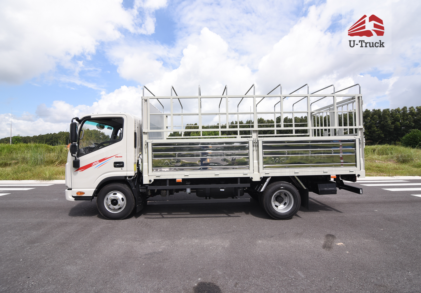 Xe tải JAC N200S Thùng bạt 1T9