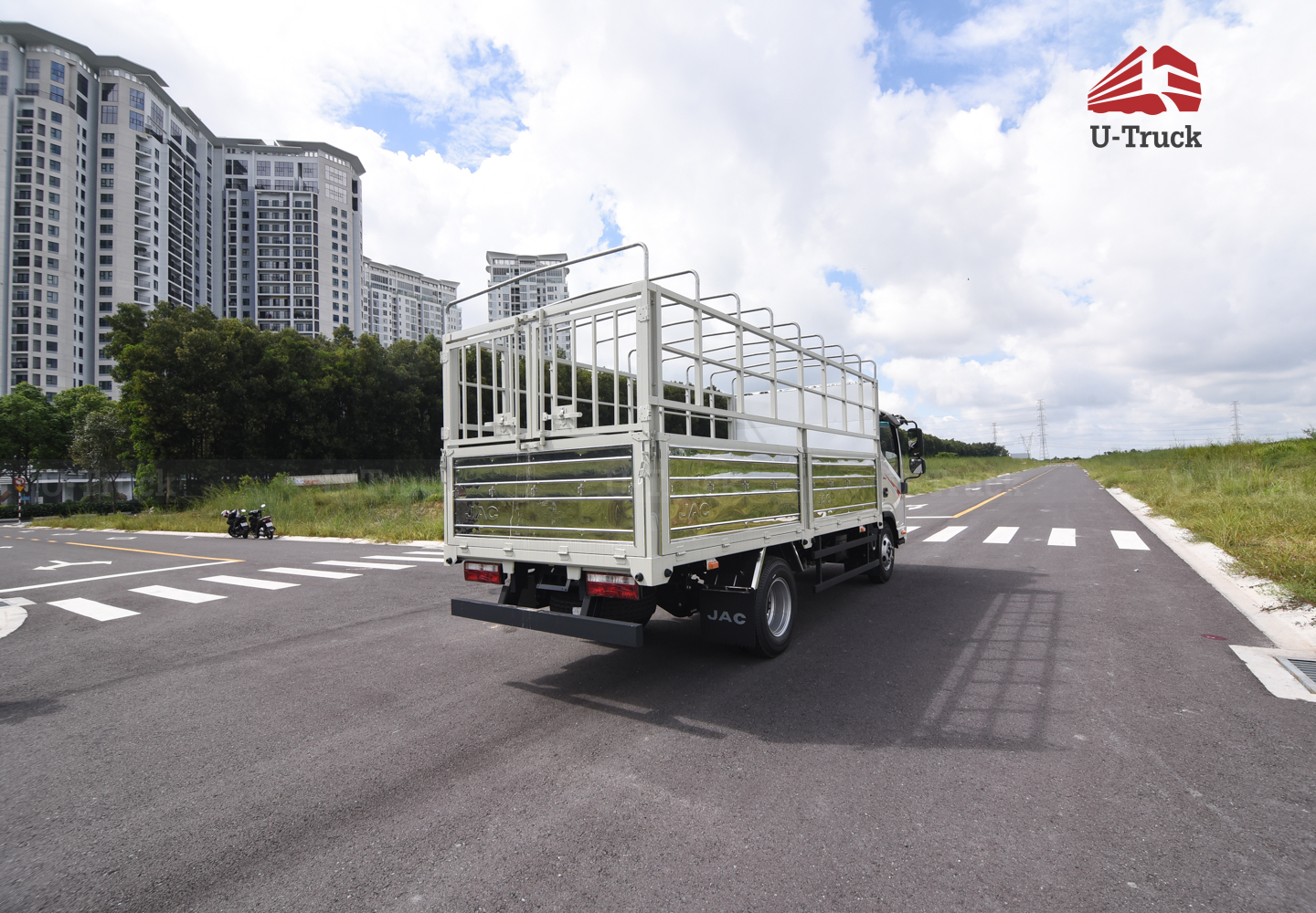 Xe tải JAC N200S Thùng bạt 1T9