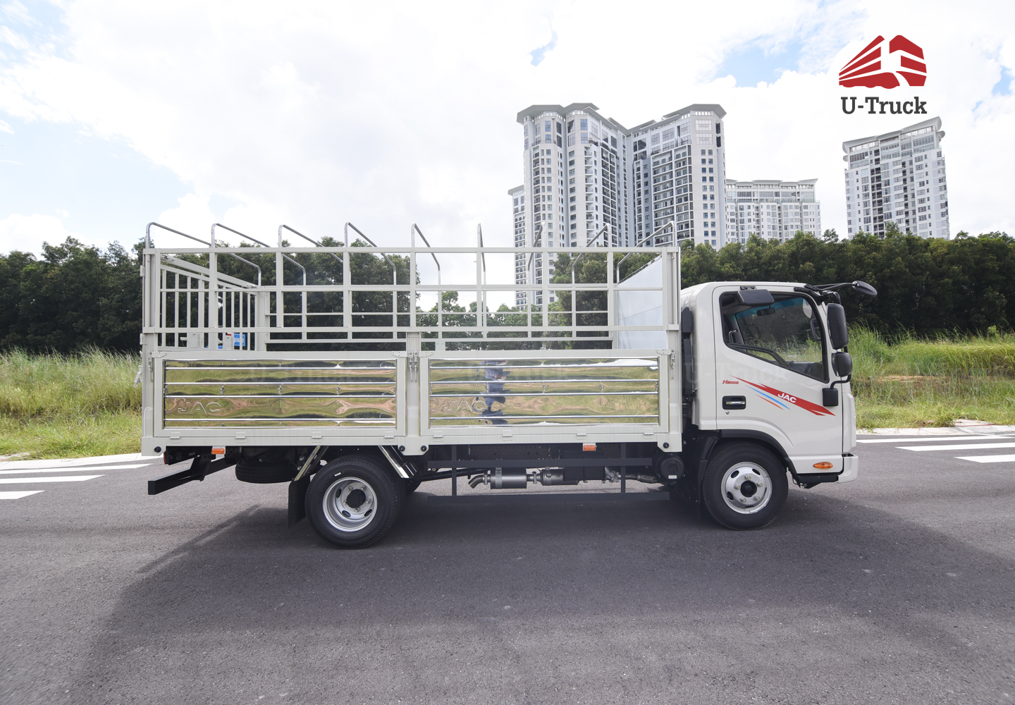 Xe tải JAC N200S Thùng bạt 1T9