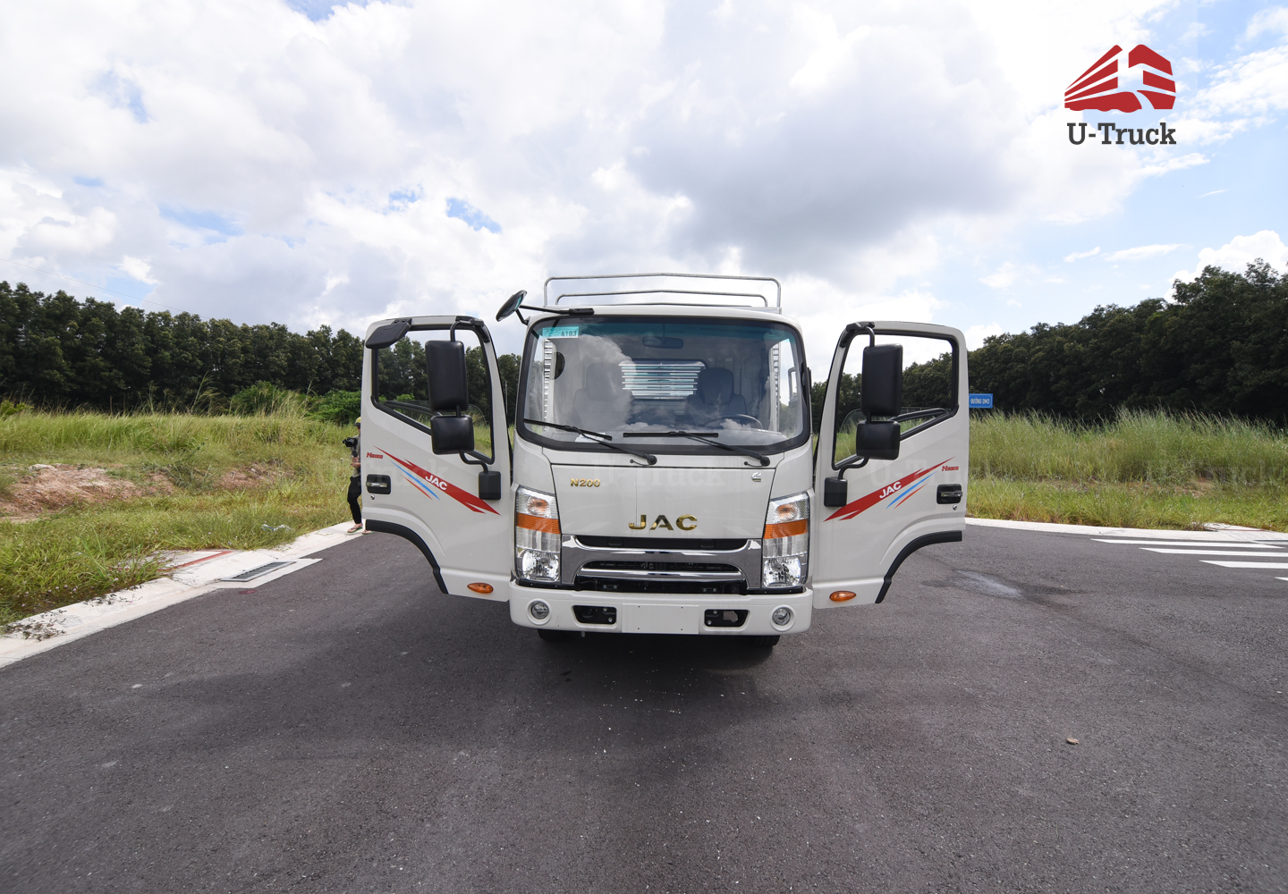 Xe tải JAC N200S Thùng bạt 1T9
