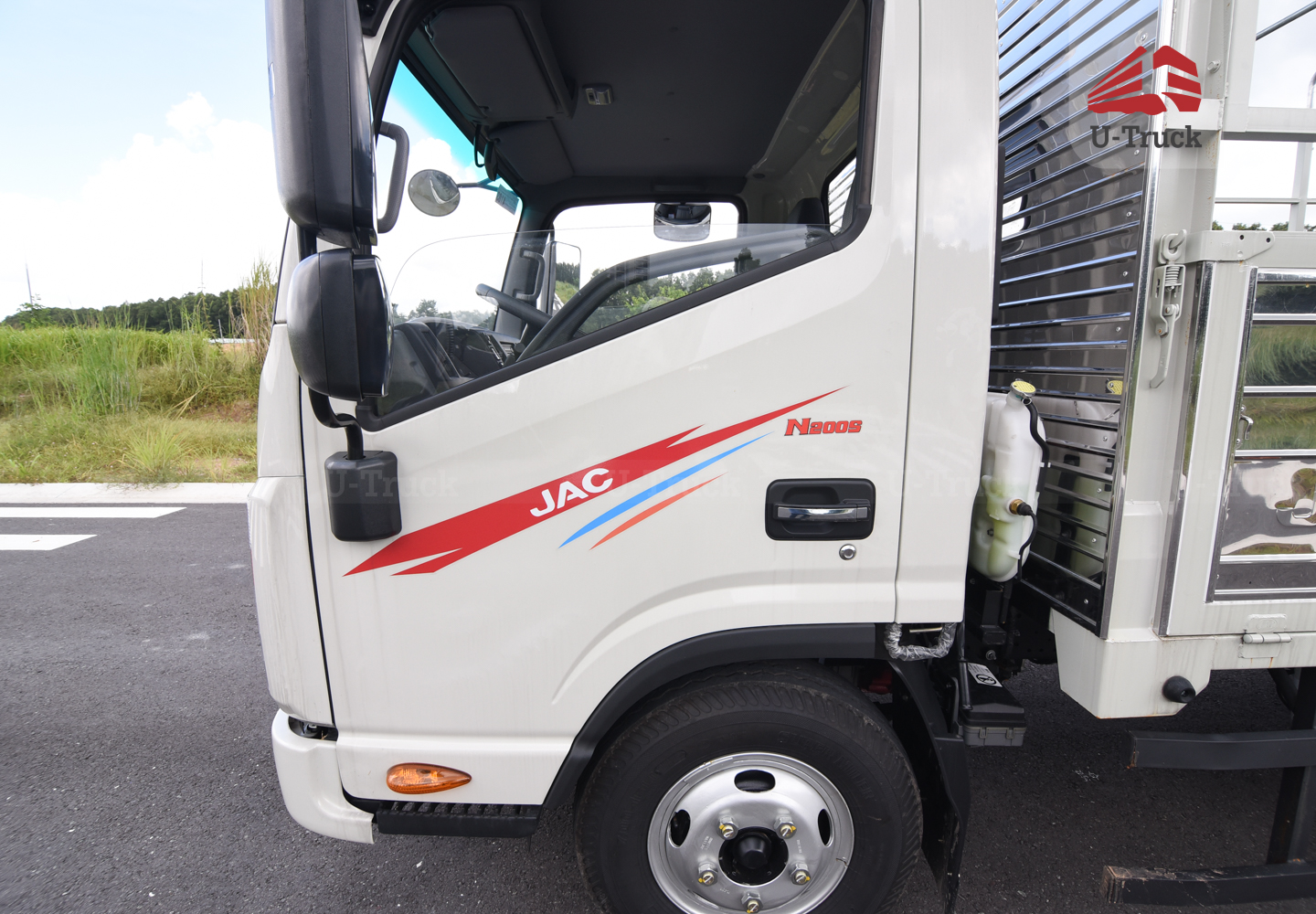 Xe tải JAC N200S Thùng bạt 1T9