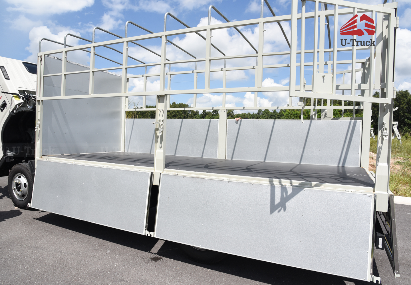 Xe tải JAC N200S Thùng bạt 1T9