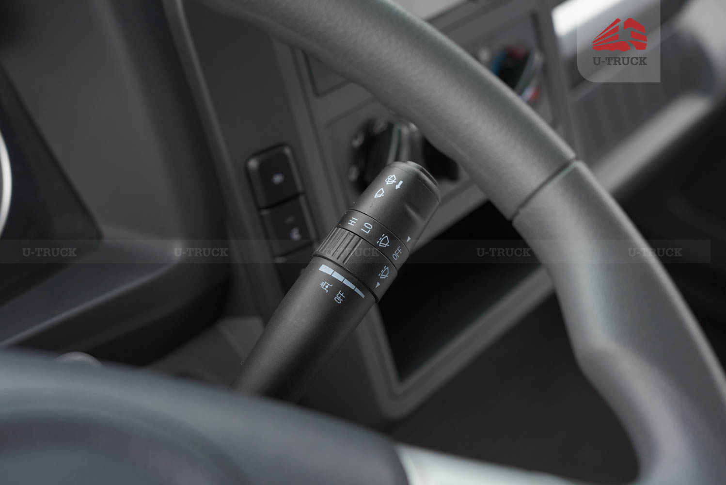 Xe tải JAC N200S EA5 thùng kín