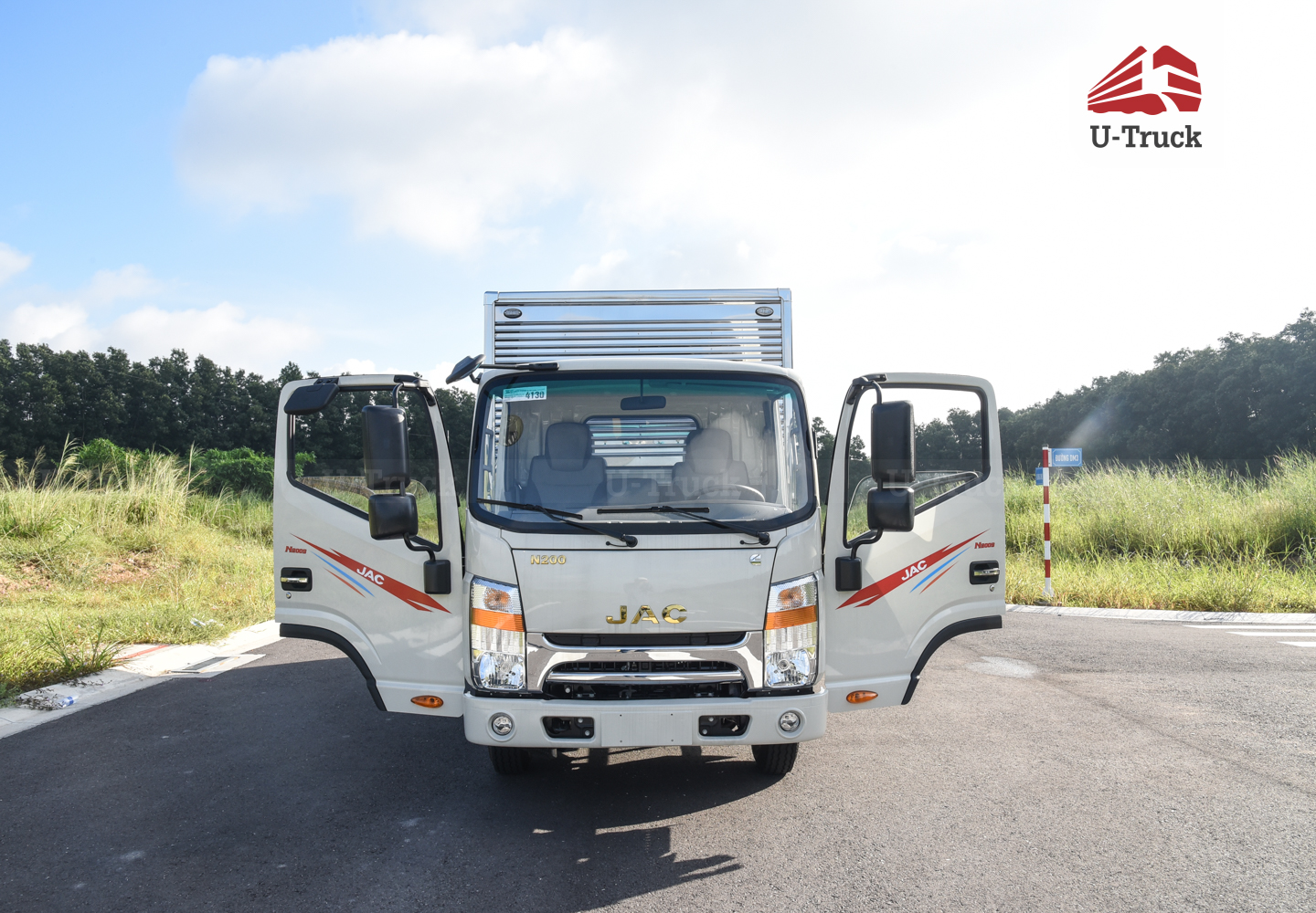 Xe tải JAC N200S Thùng kín 1T9