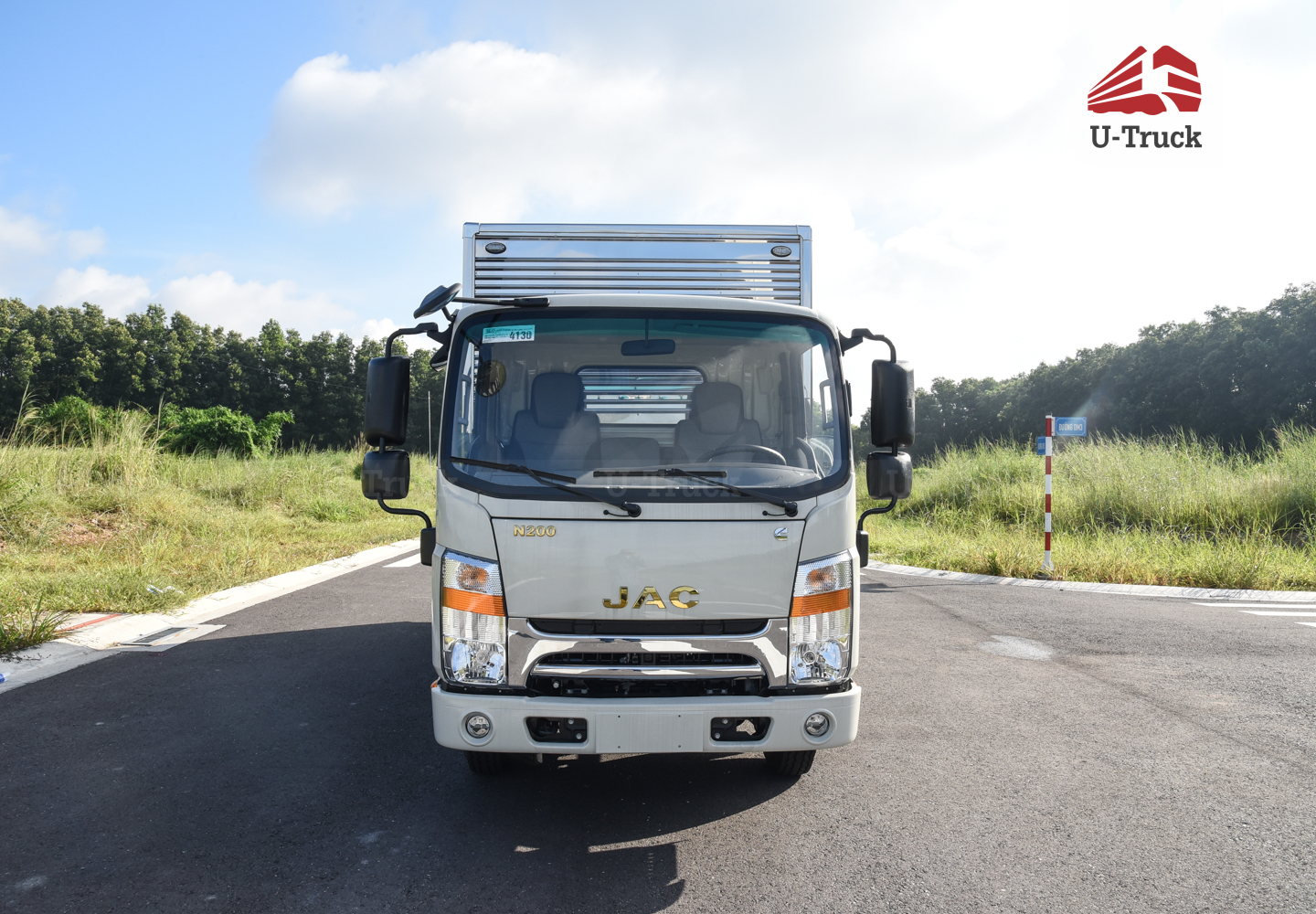 Xe tải JAC N200S Thùng kín 1T9