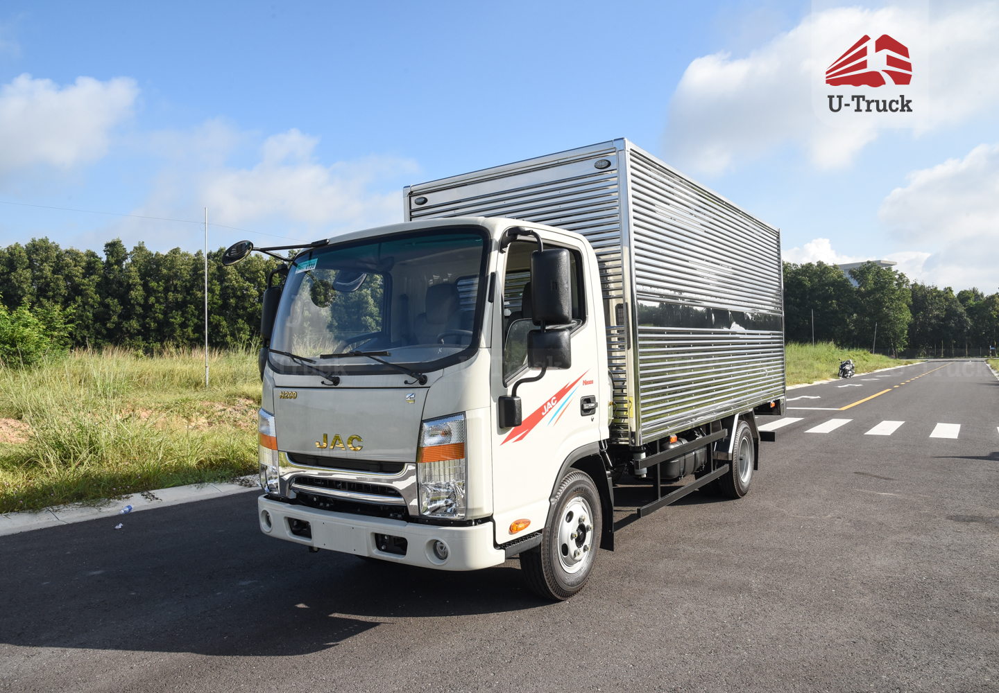 Xe tải JAC N200S Thùng kín 1T9