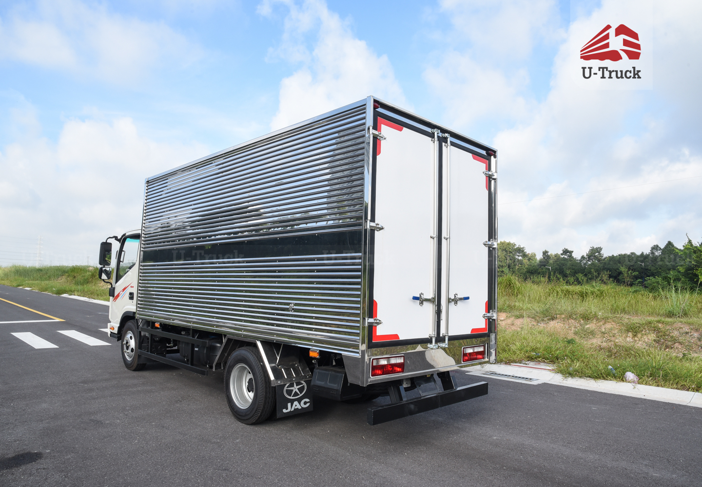 Xe tải JAC N200S Thùng kín 1T9