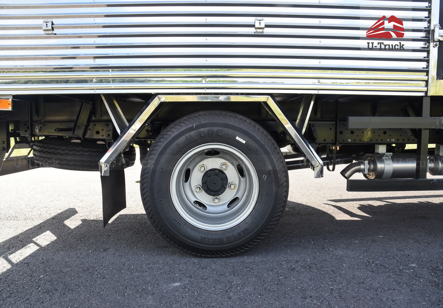 Xe tải JAC N200S Thùng kín 1T9