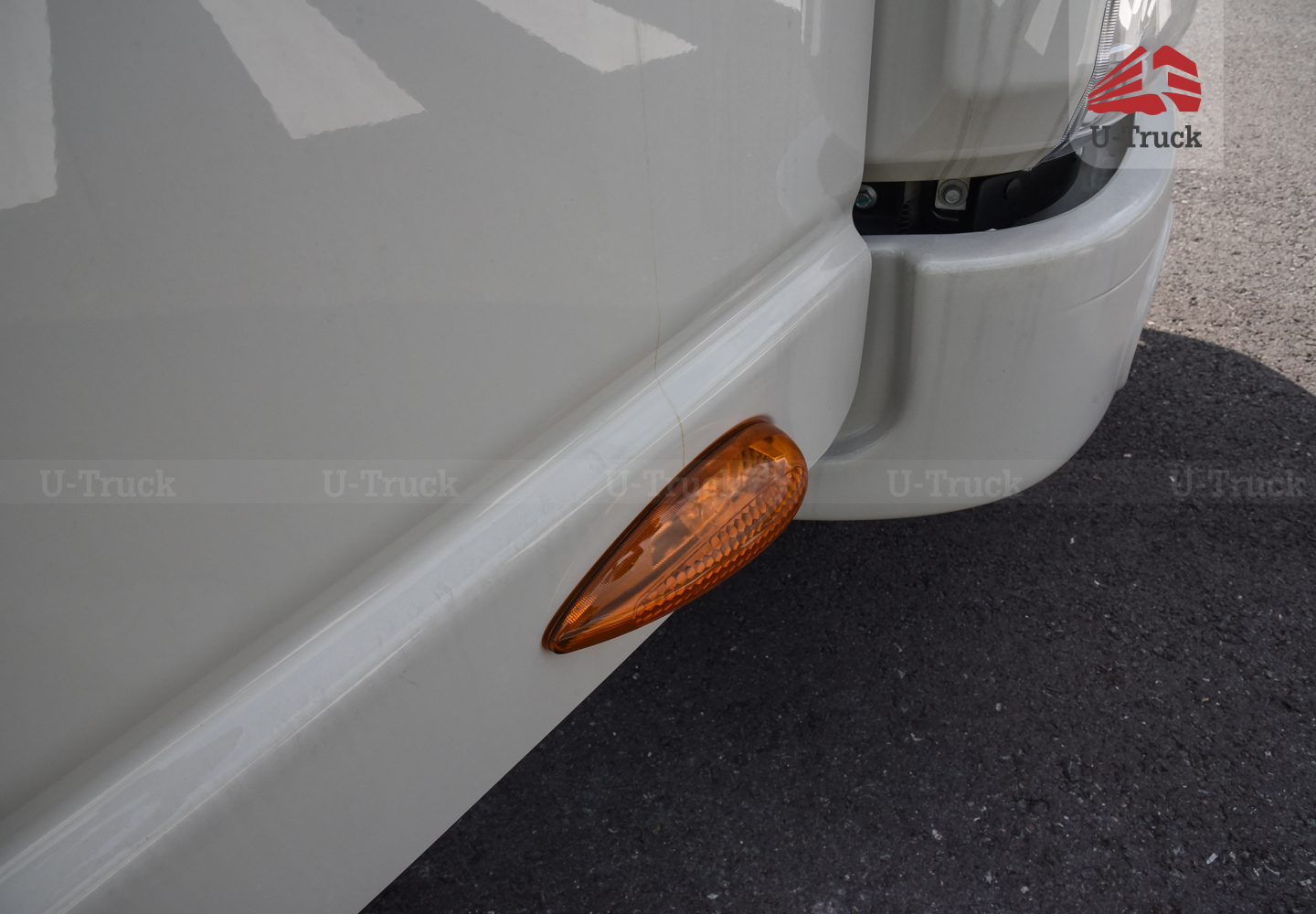 Xe tải JAC N200S Thùng kín 1T9