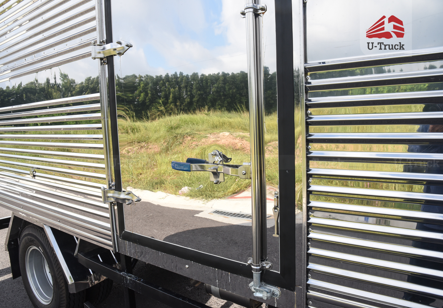 Xe tải JAC N200S Thùng kín 1T9