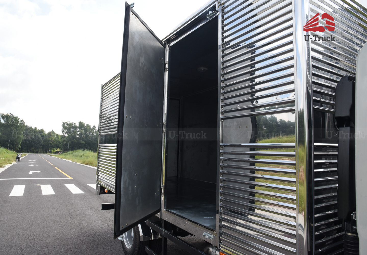 Xe tải JAC N200S Thùng kín 1T9