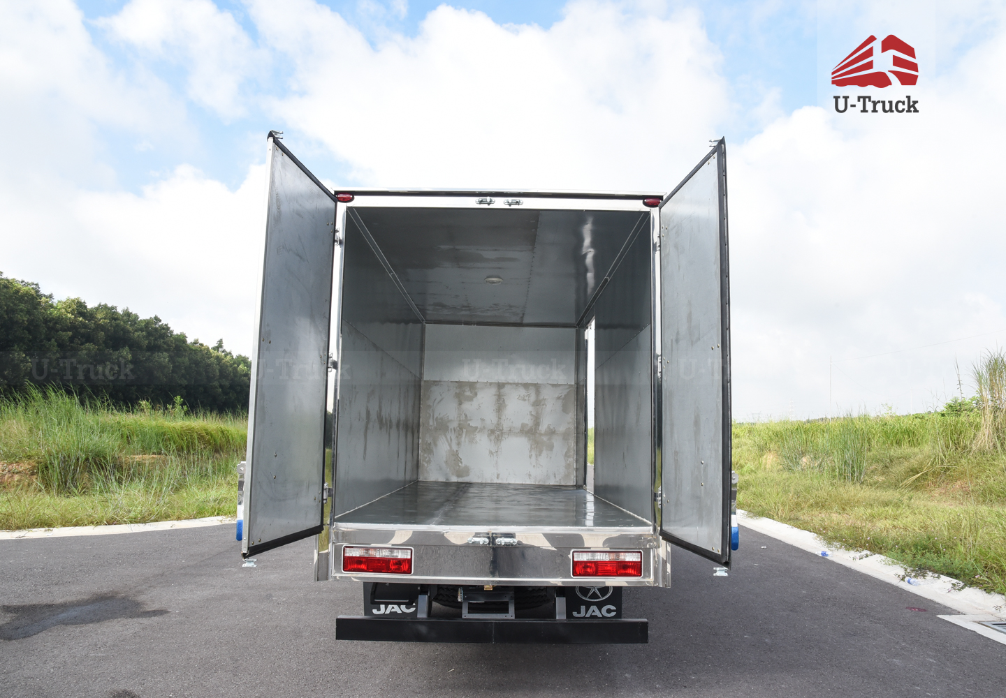 Xe tải JAC N200S Thùng kín 1T9