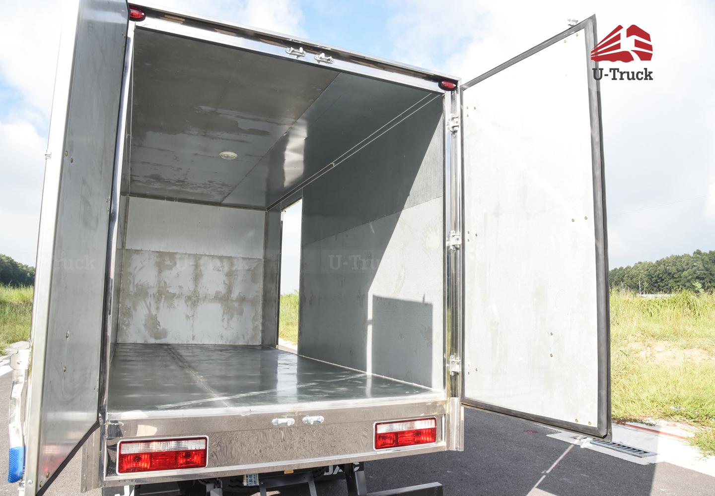 Xe tải JAC N200S Thùng kín 1T9