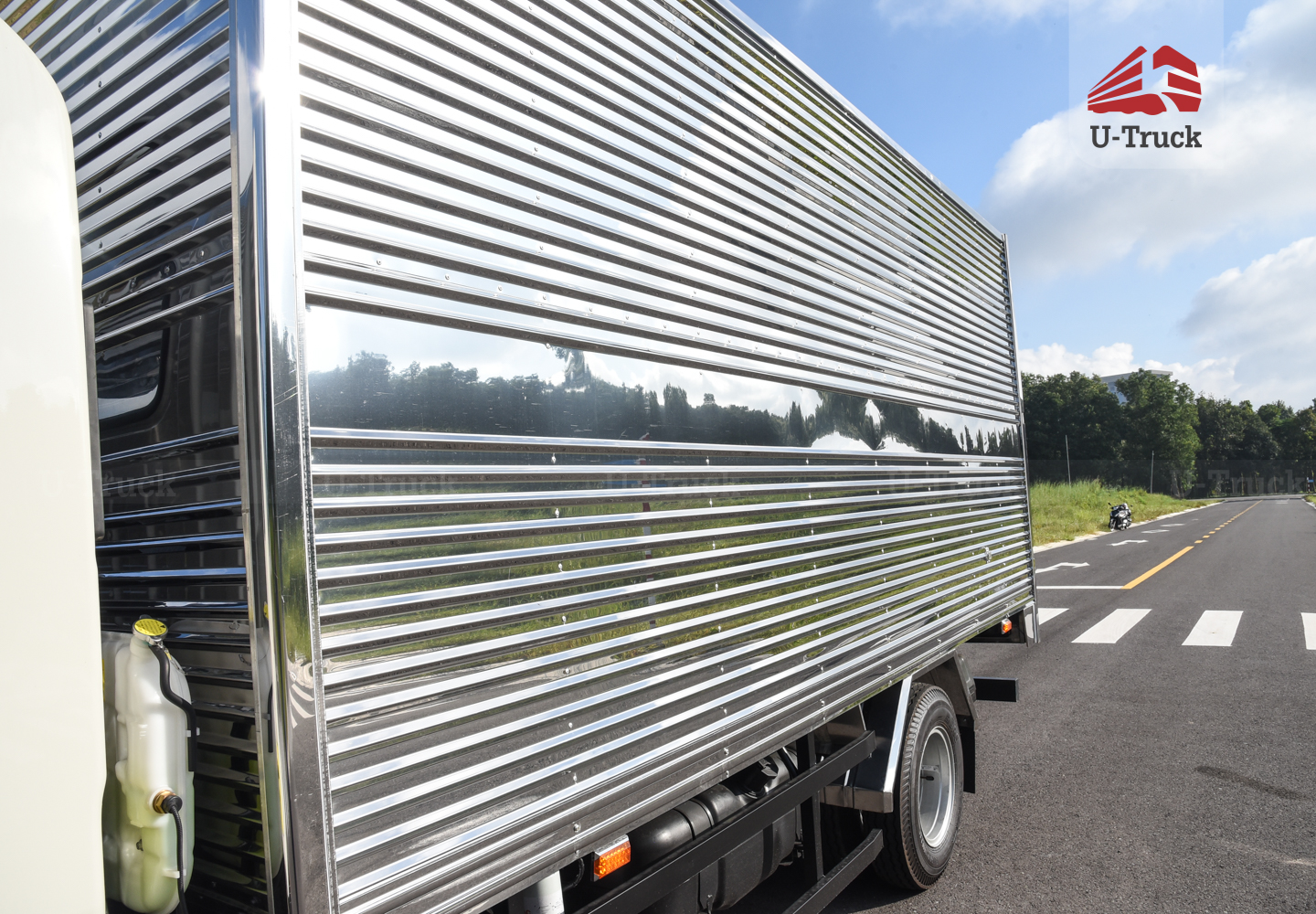 Xe tải JAC N200S Thùng kín 1T9